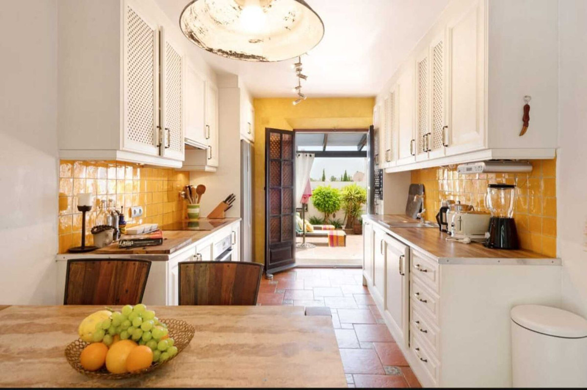 Town House for long term rent in Nueva Andalucia, Marbella