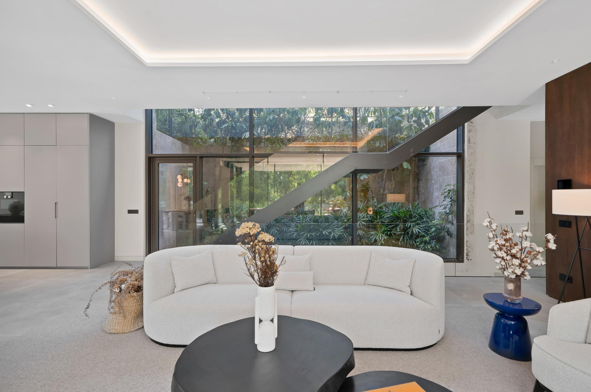 Villa for rent in Marbella