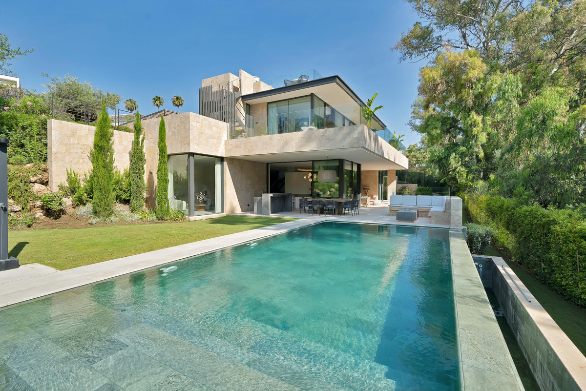 Villa for rent in Marbella