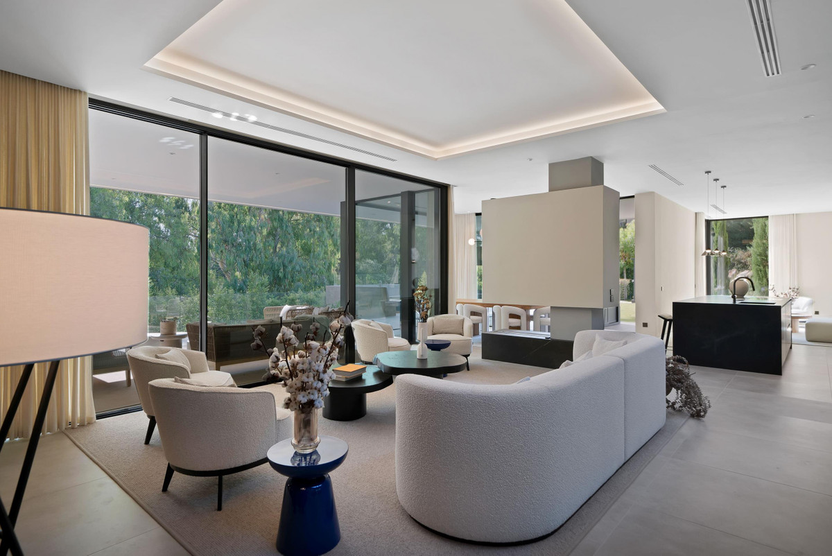 Villa for rent in Marbella