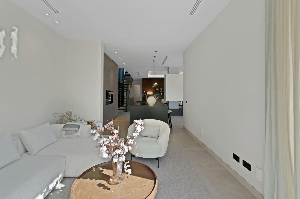 Villa for rent in Marbella