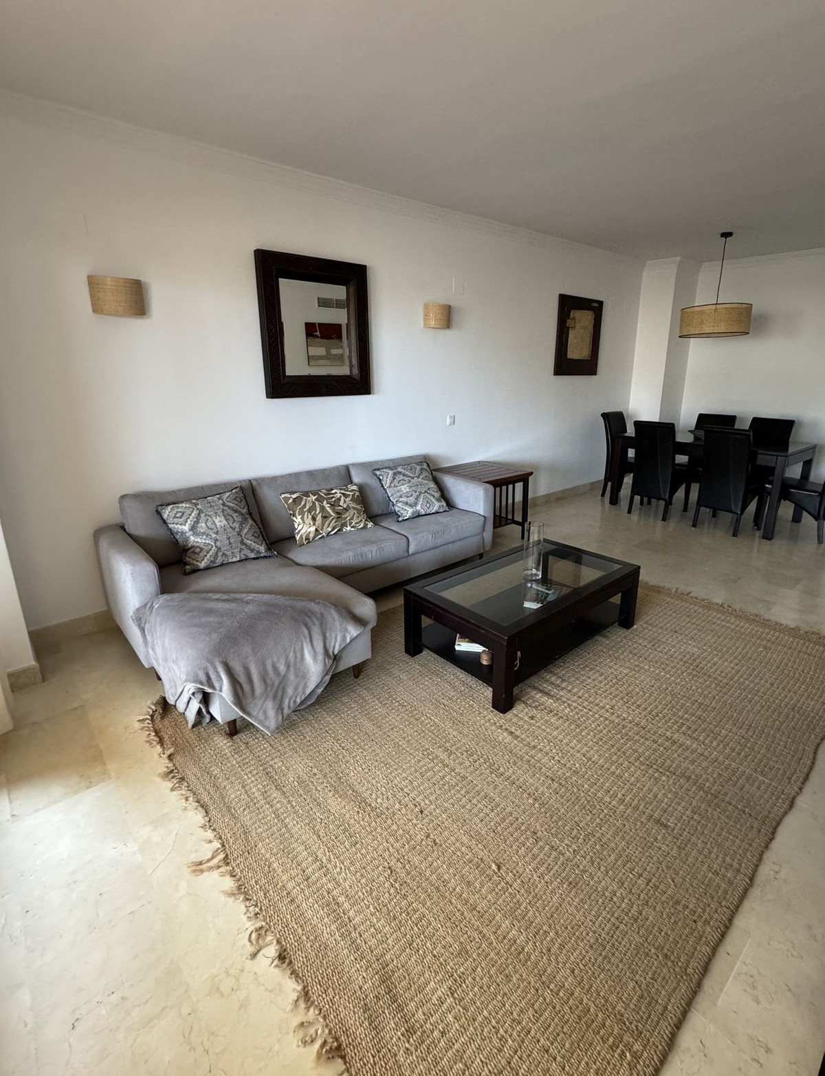 Apartment for rent in Elviria, Marbella East