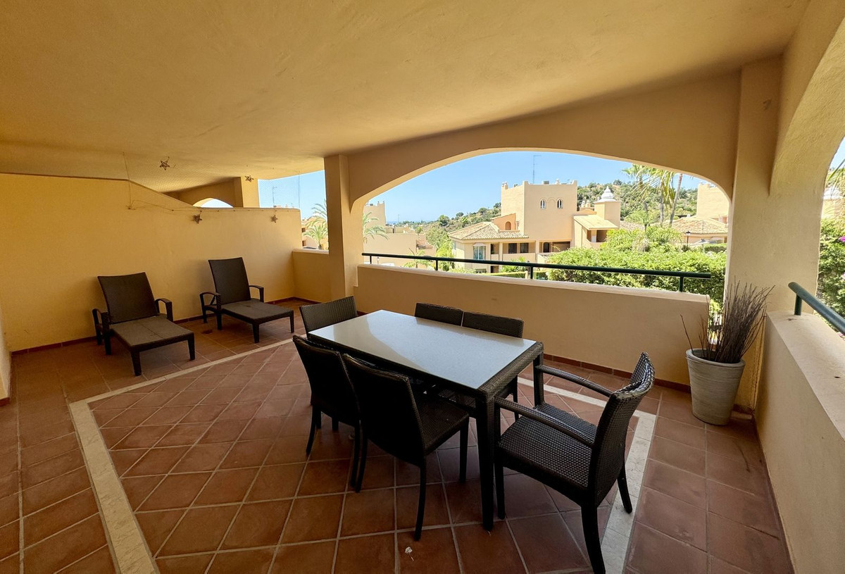 Apartment for rent in Elviria, Marbella East