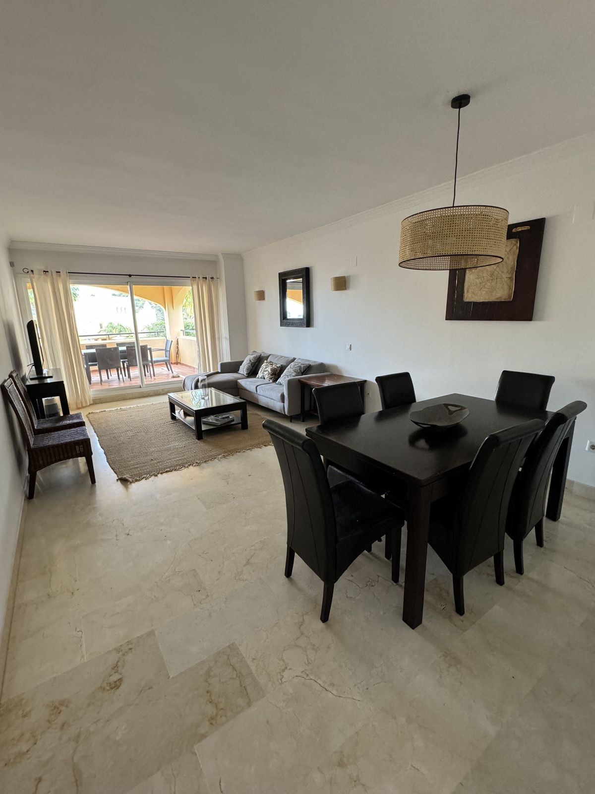 Apartment for rent in Elviria, Marbella East