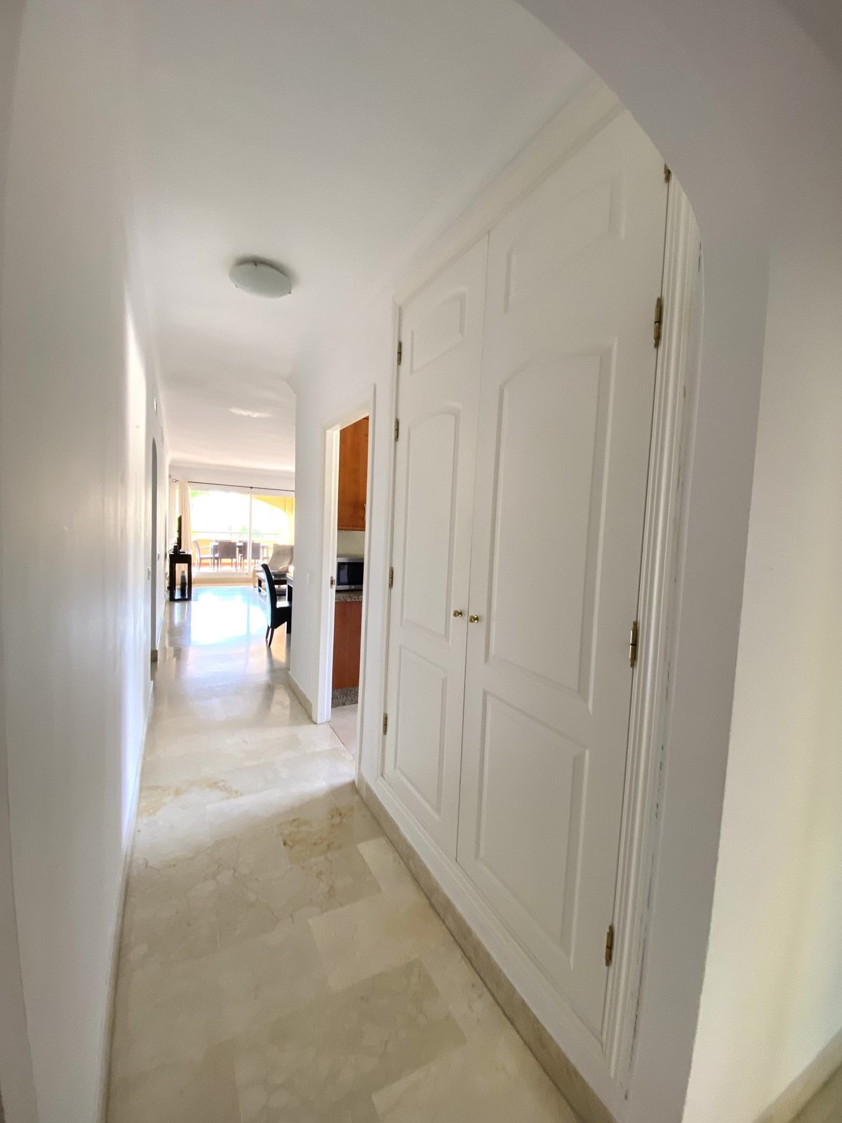Apartment for rent in Elviria, Marbella East