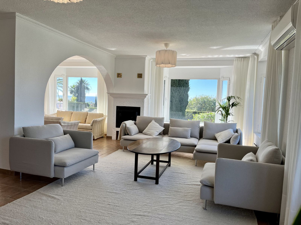 Villa for rent in Elviria, Marbella East