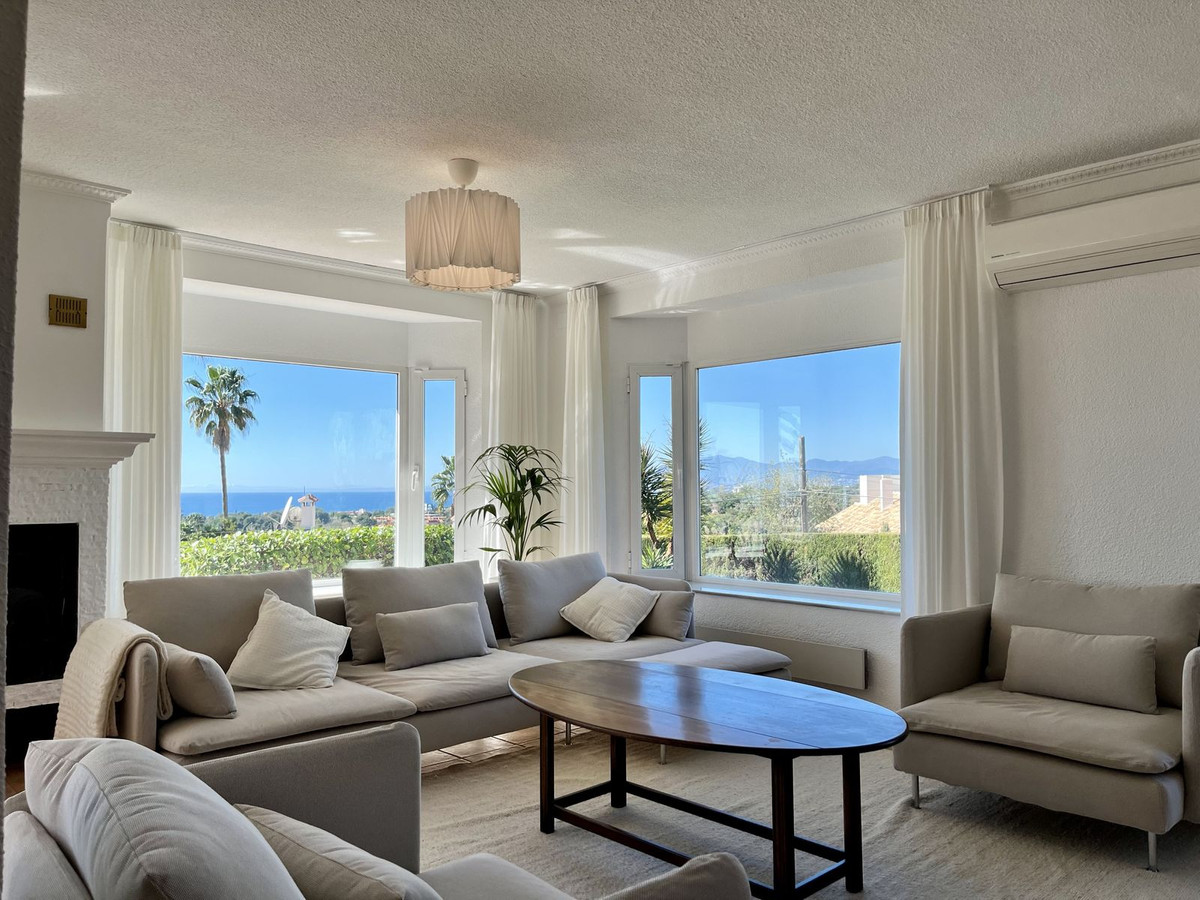 Villa for rent in Elviria, Marbella East