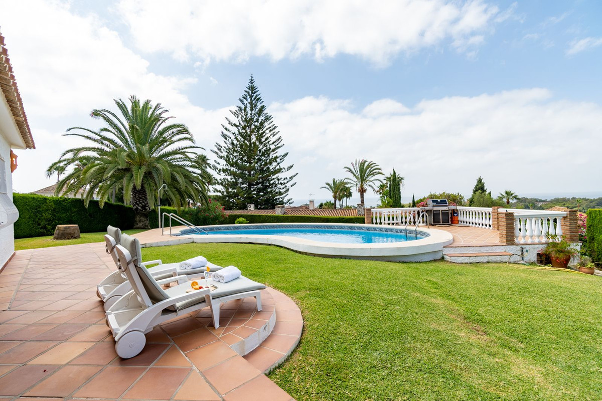 Villa for rent in Elviria, Marbella East