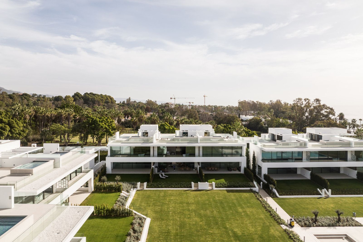 Villa Pareada en alquiler en Marbella Golden Mile