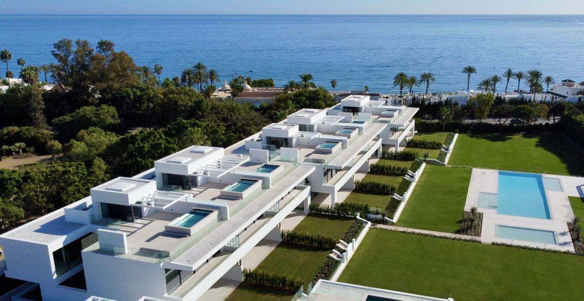 Villa Pareada en alquiler en Marbella Golden Mile