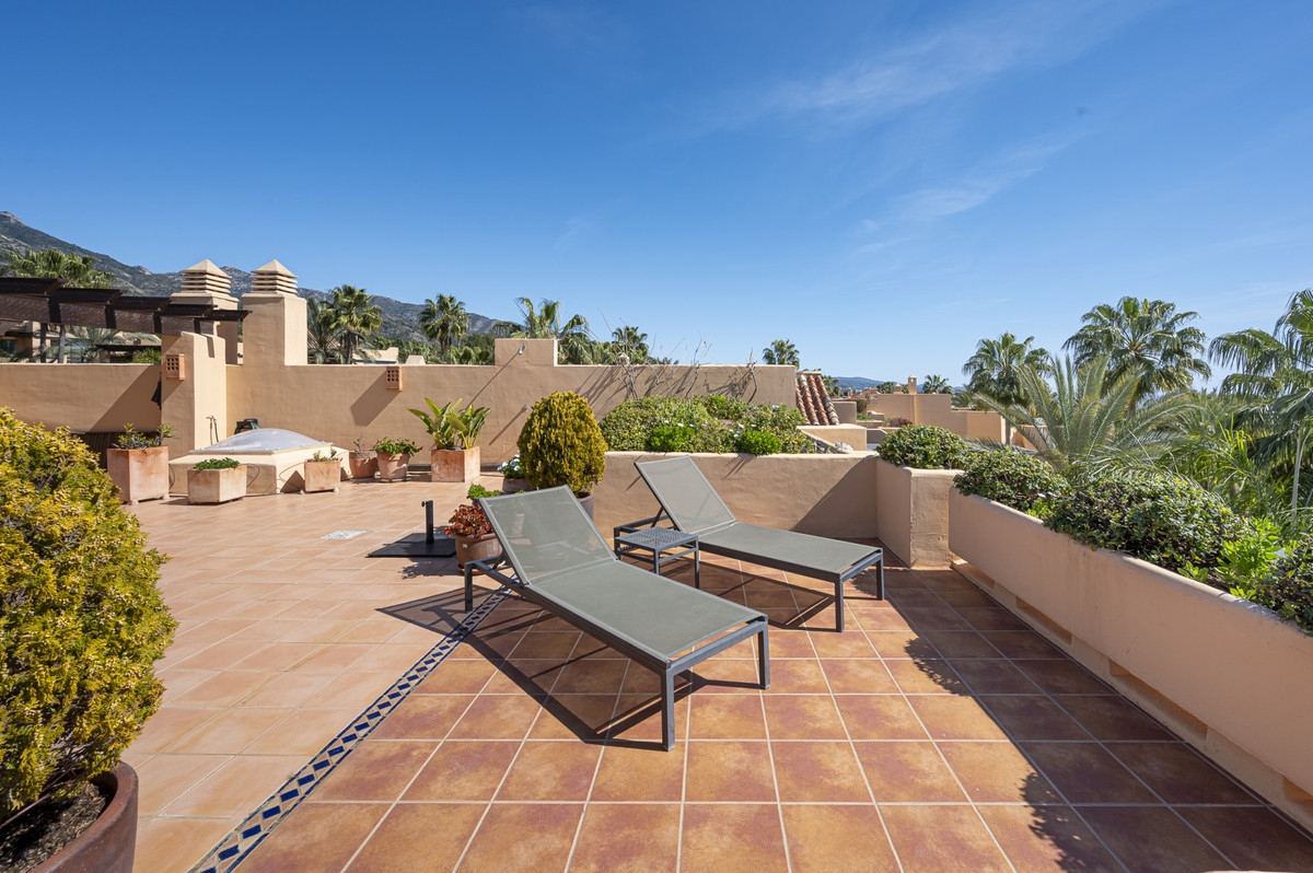 Penthouse for rent in Marbella Golden Mile