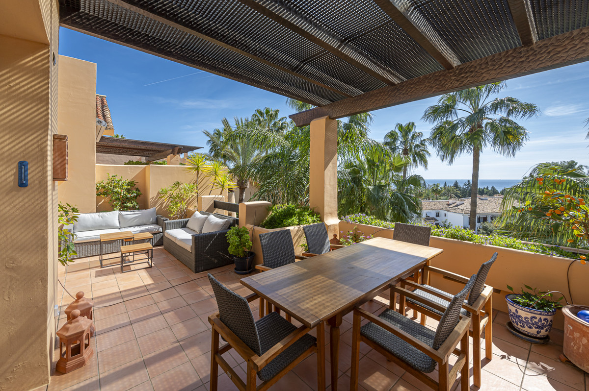 Penthouse for rent in Marbella Golden Mile