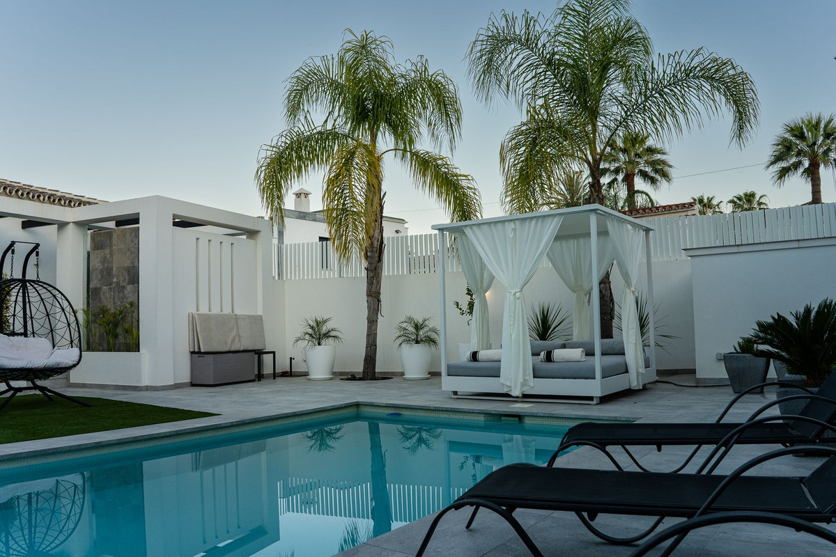 Villa for rent in Marbella - Puerto Banus