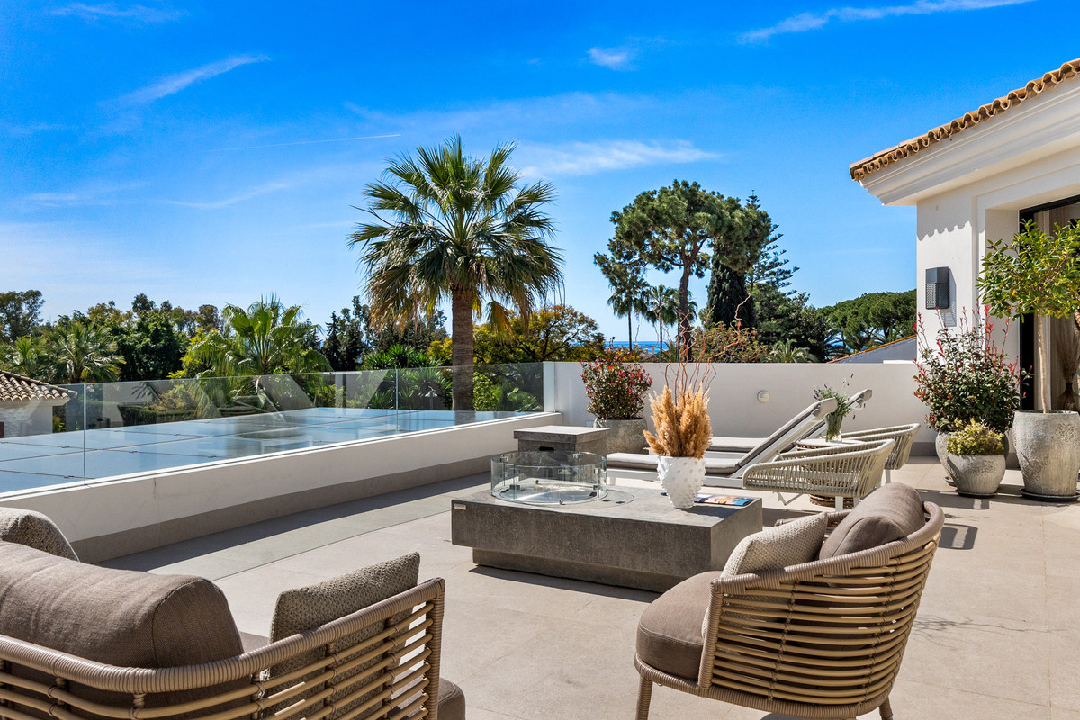 Villa for rent in Los Monteros, Marbella East