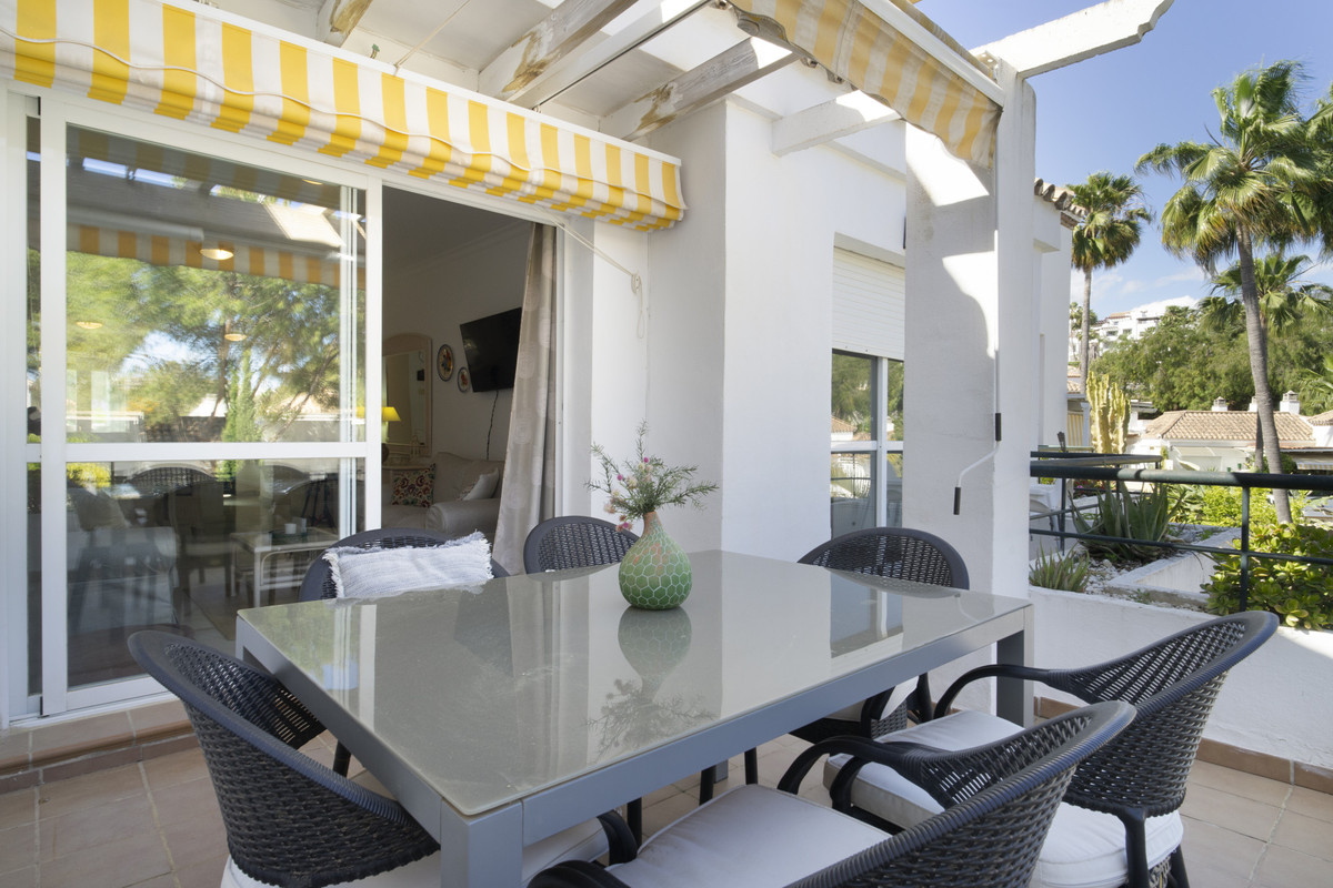 Apartment for short term rent in Nueva Andalucia, Marbella