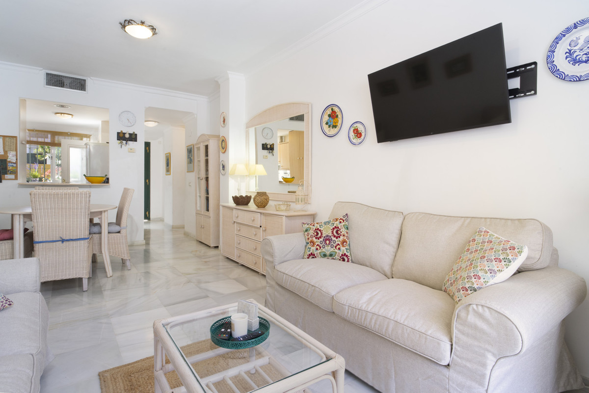Apartment for short term rent in Nueva Andalucia, Marbella