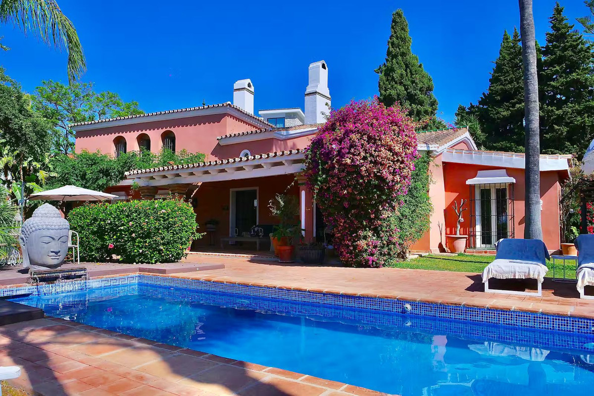 Villa en alquiler vacacional en Benahavis