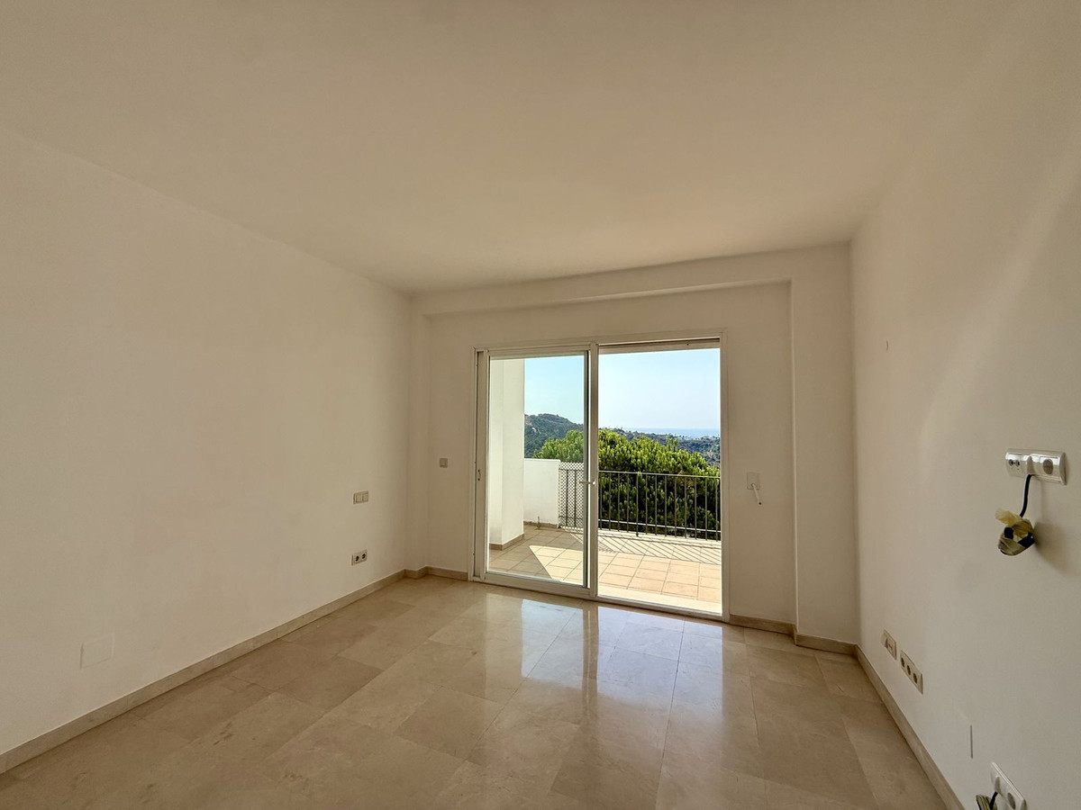 Apartment for long term rent in La Quinta, Benahavis