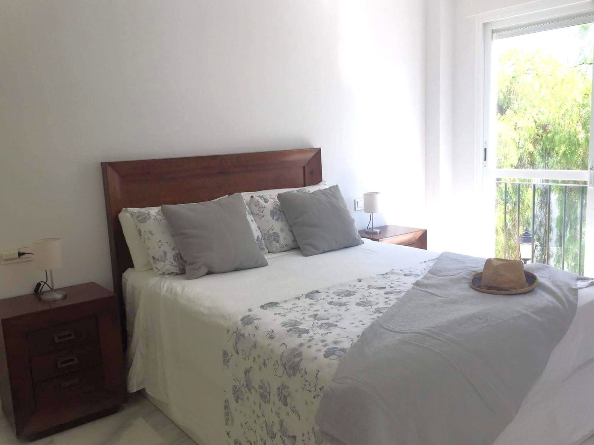 Penthouse for long term rent in Nueva Andalucia, Marbella