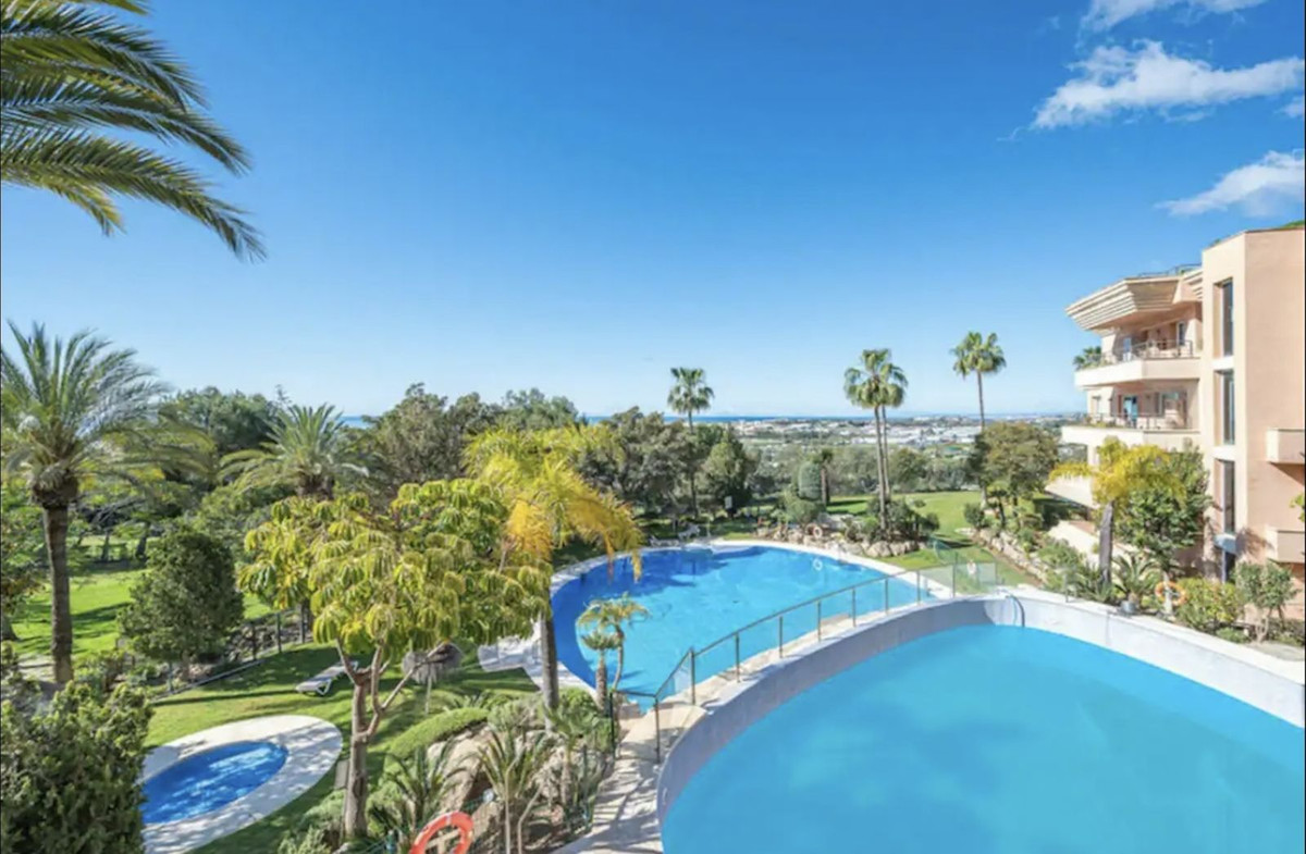 Apartment for rent in Nueva Andalucia, Marbella