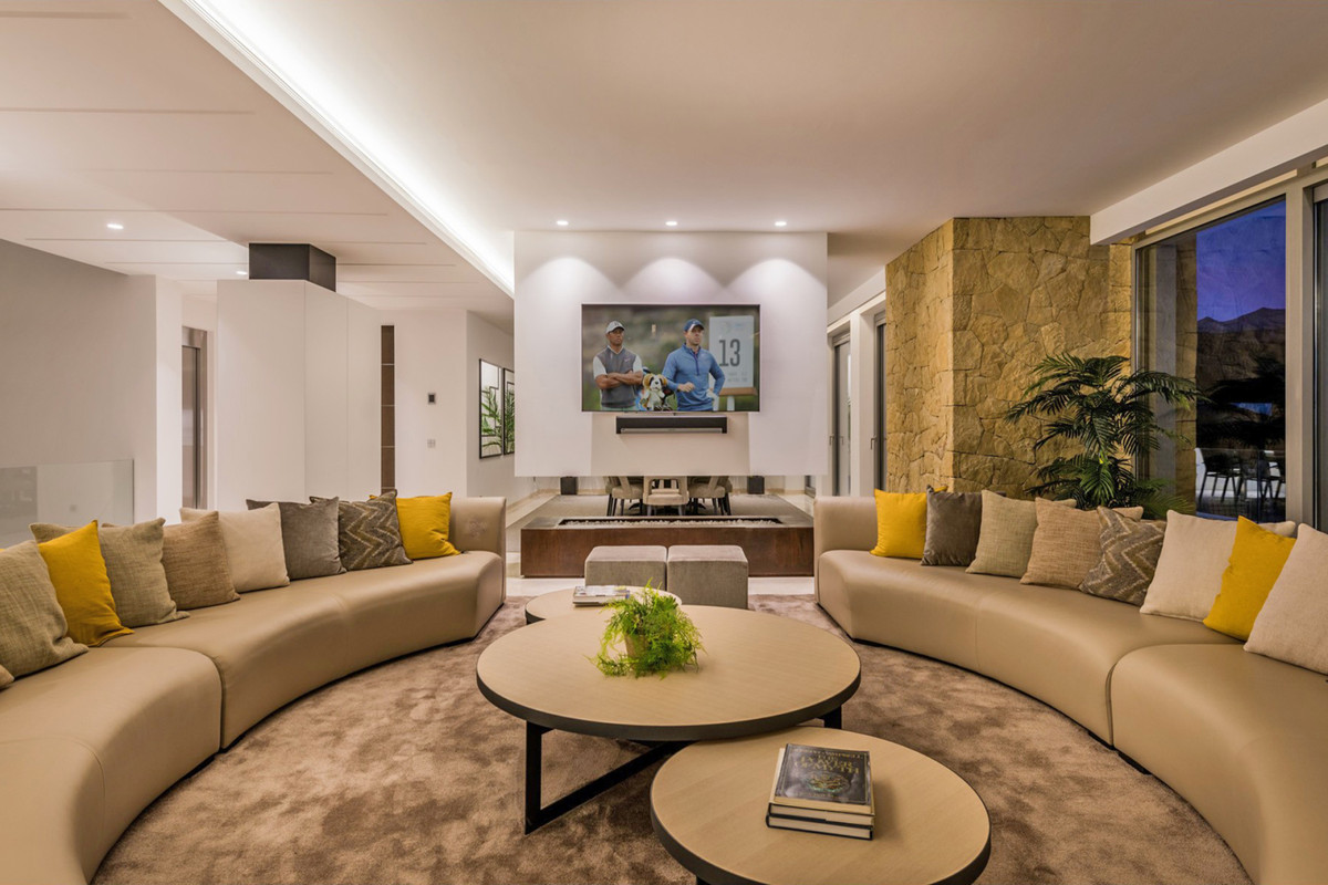 Villa for rent in Los Flamingos, Benahavis