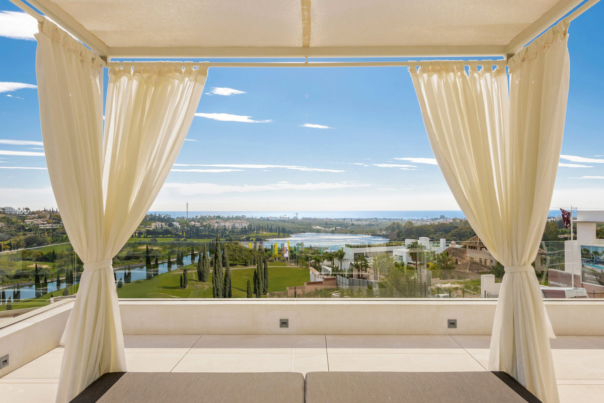 Villa for rent in Los Flamingos, Benahavis