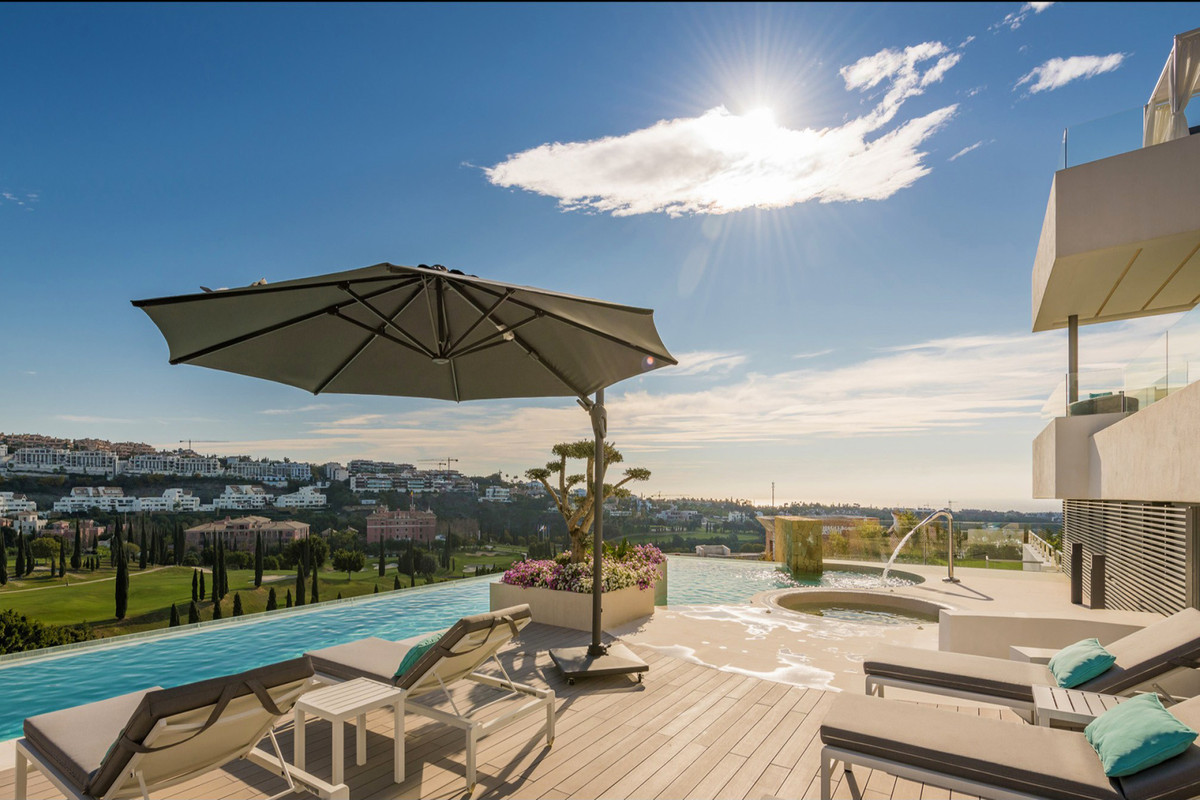 Villa for rent in Los Flamingos, Benahavis