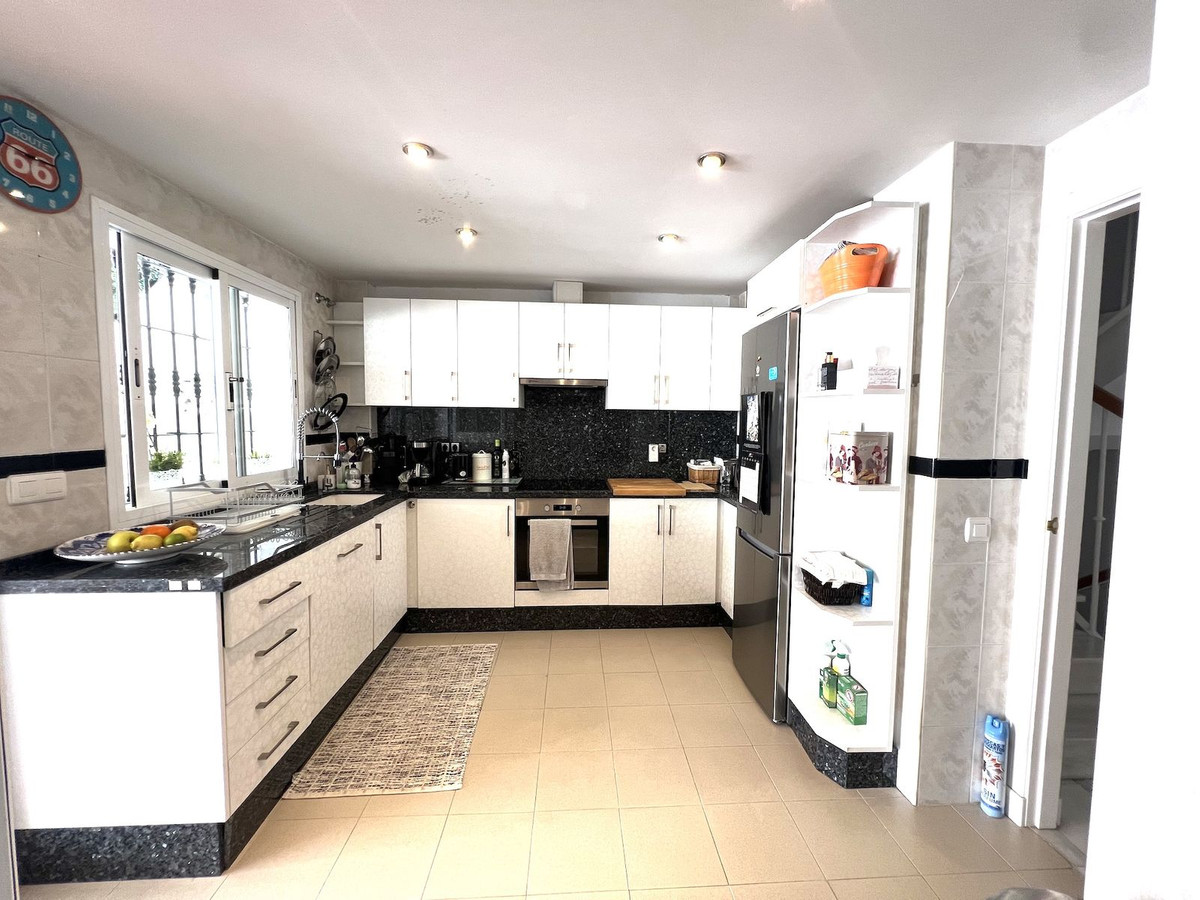 Town House for long term rent in Nueva Andalucia, Marbella