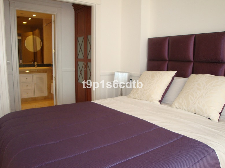 Penthouse for short term rent in Marbella