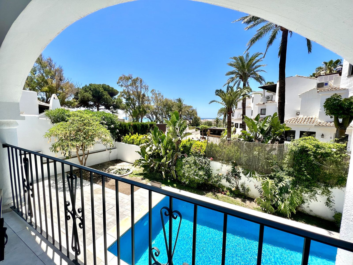 Ground Floor Apartment for rent in Elviria, Marbella East