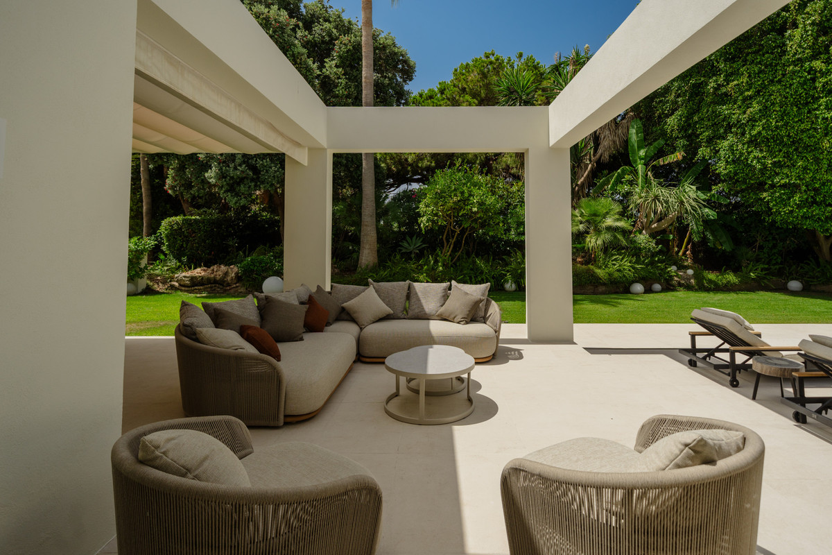 Villa en alquiler vacacional en Marbesa, Marbella Este