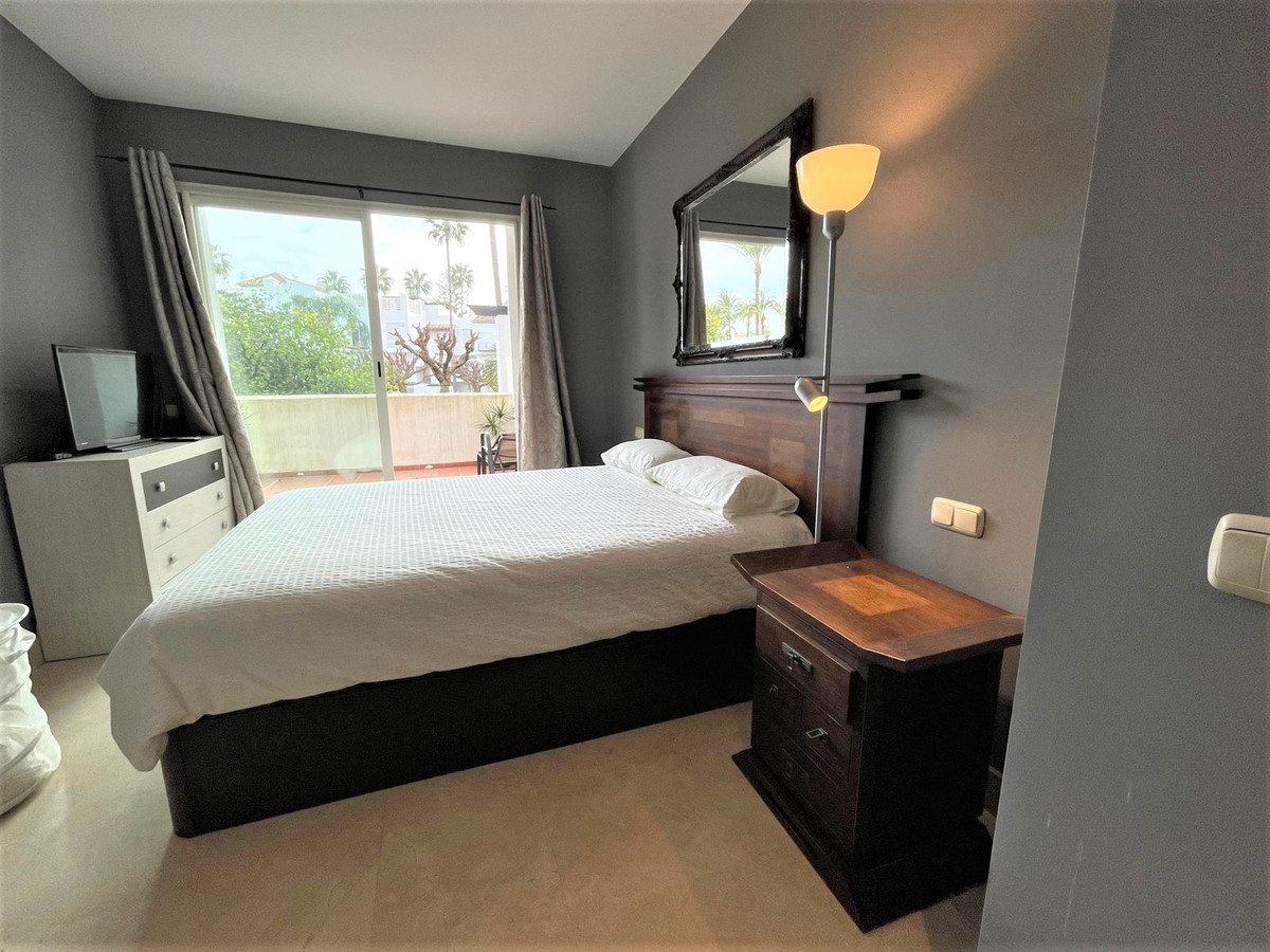 Ground Floor Apartment for short term rent in Estepona