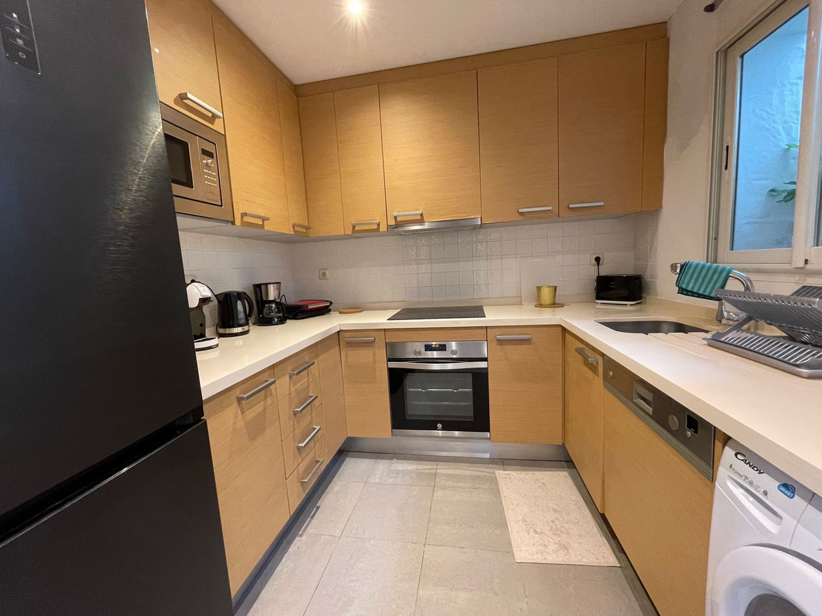 Ground Floor Apartment for short term rent in Estepona