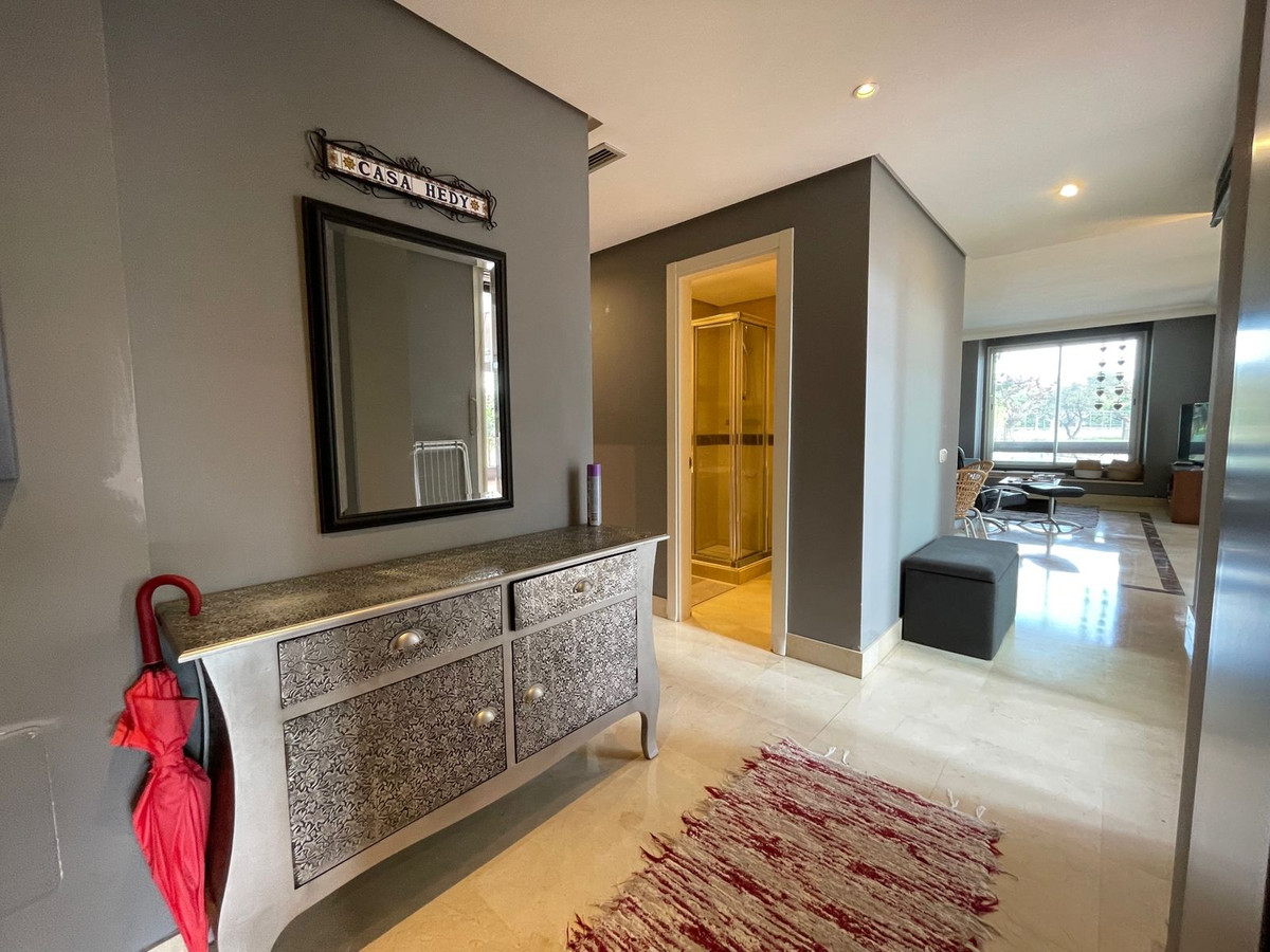 Ground Floor Apartment for short term rent in Estepona