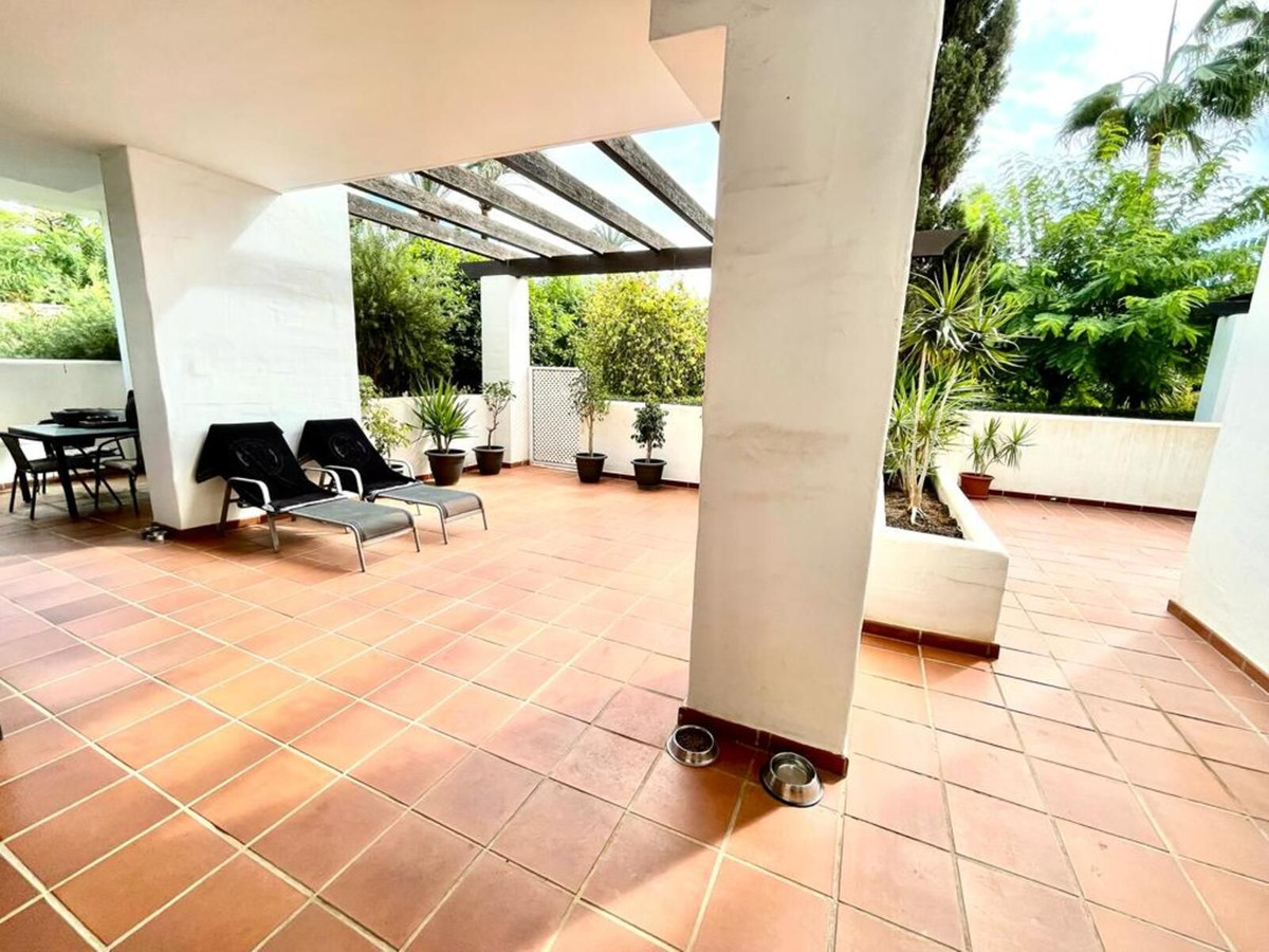 Ground Floor Apartment for short term rent in Estepona