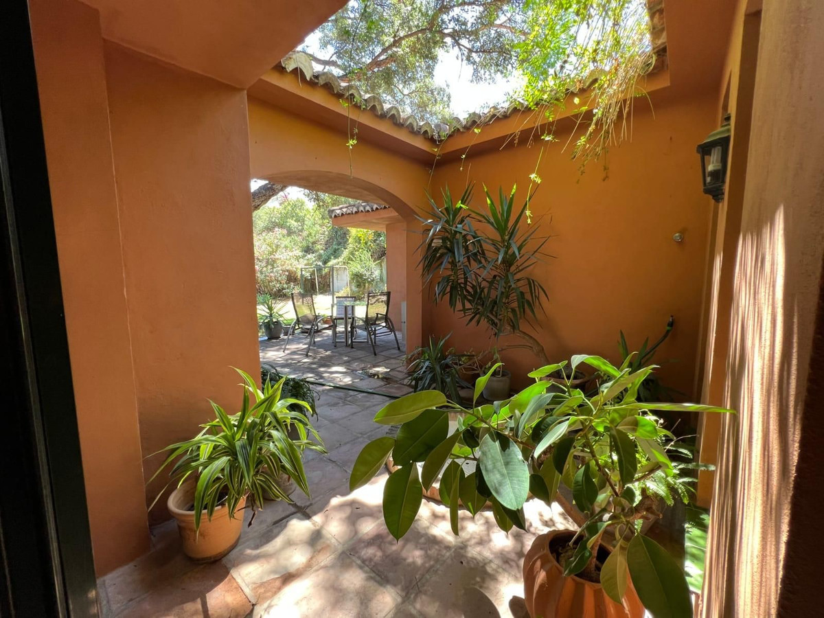 Villa for short term rent in Marbella