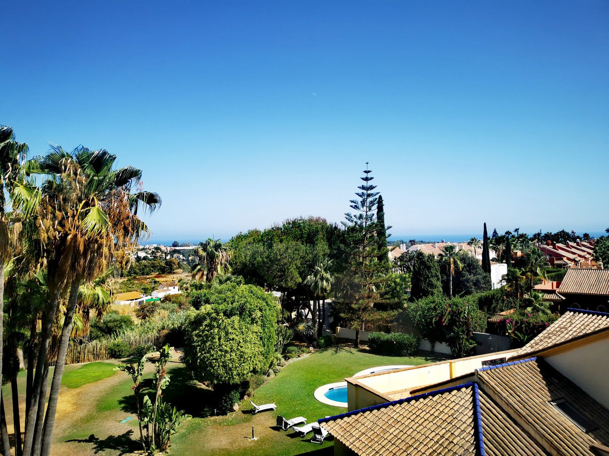 Villa for rent in Atalaya, Estepona East