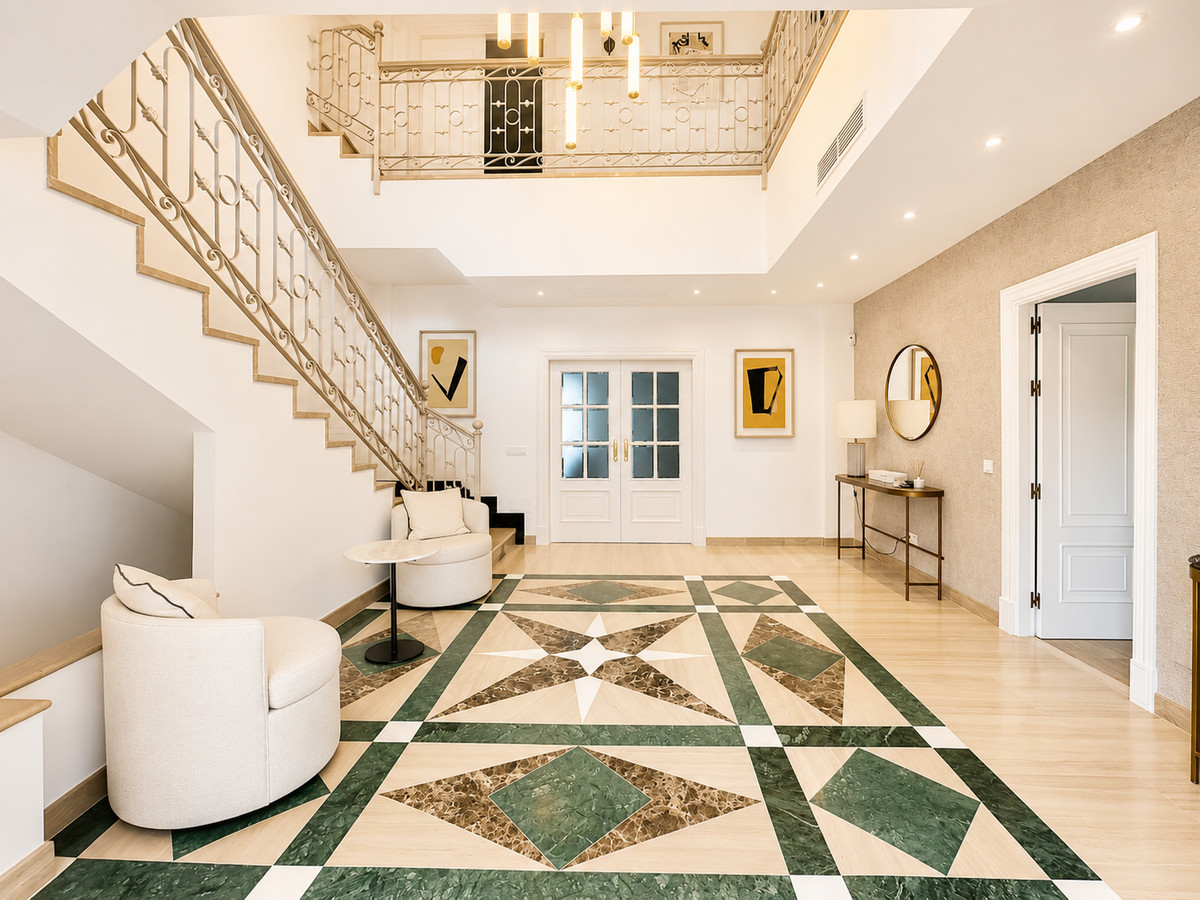 Villa for rent in El Rosario, Marbella East