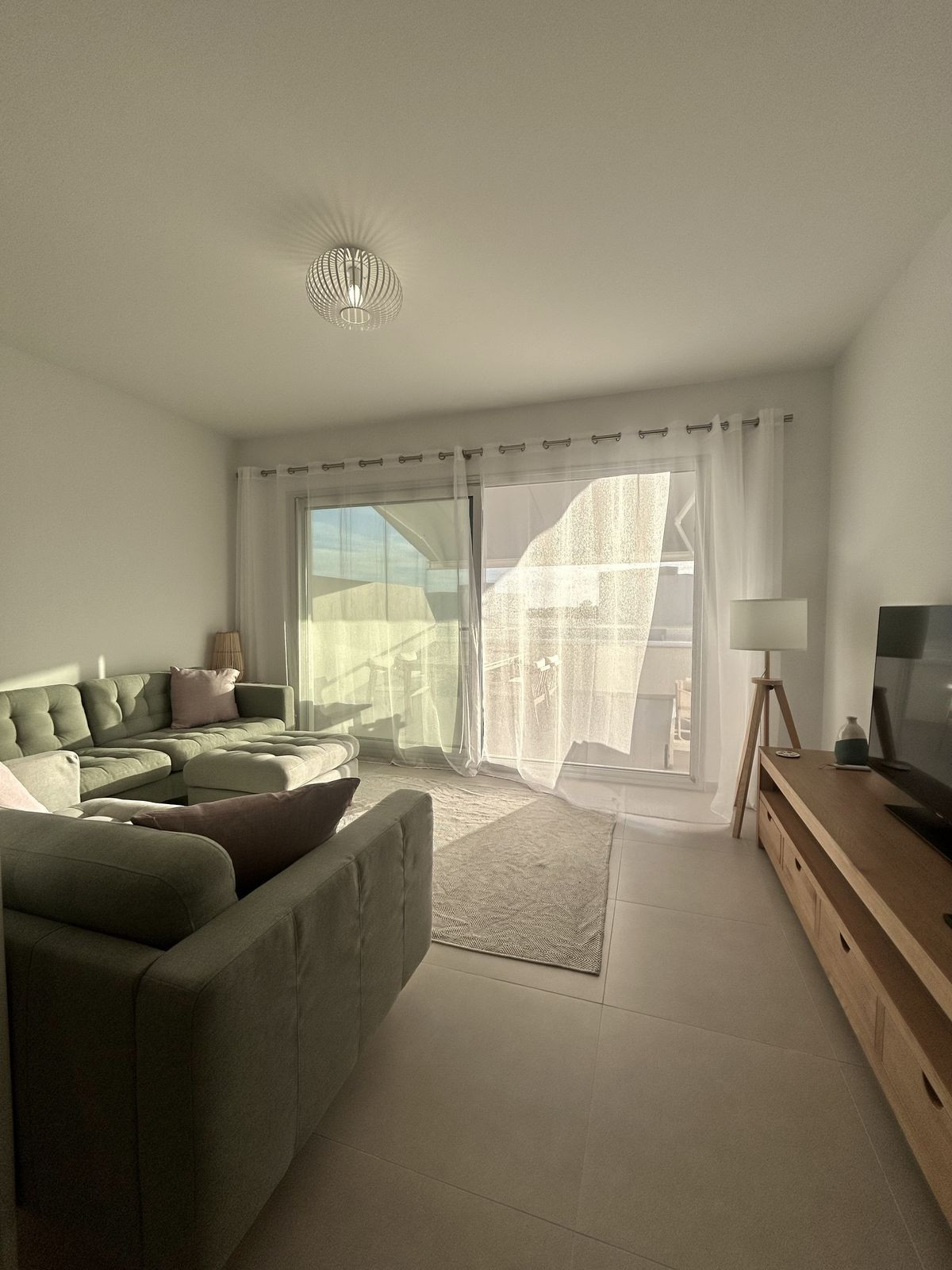 Apartment for short term rent in Cancelada, Estepona East