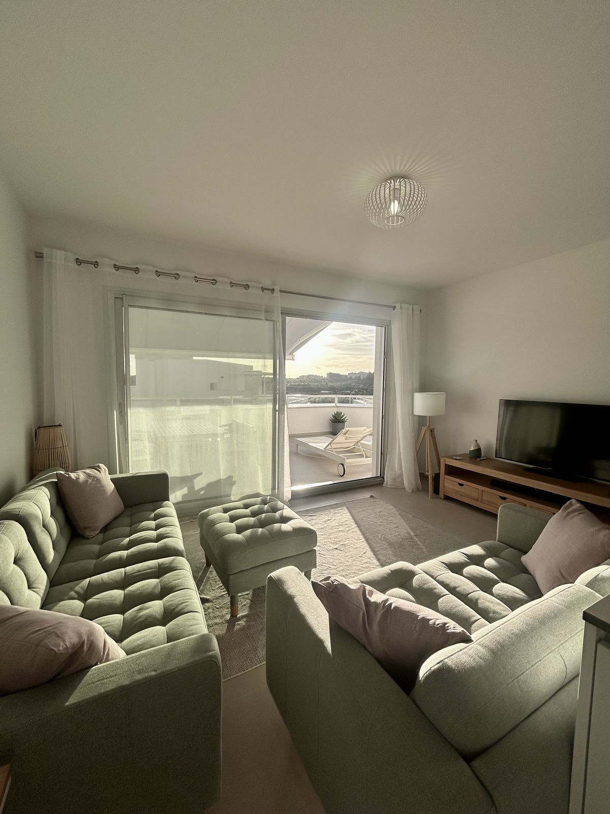 Apartment for short term rent in Cancelada, Estepona East
