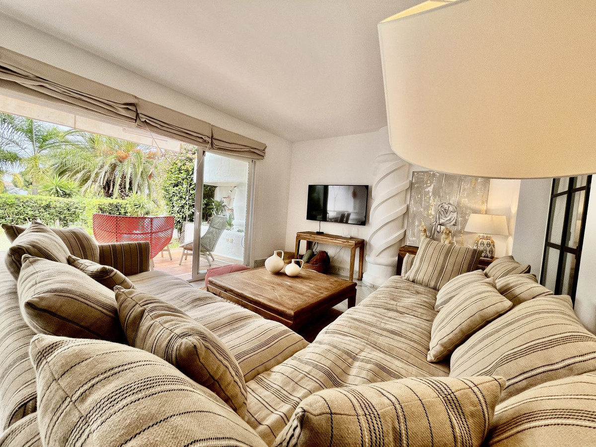 Adosado en alquiler vacacional en Bahia de Marbella, Marbella Este