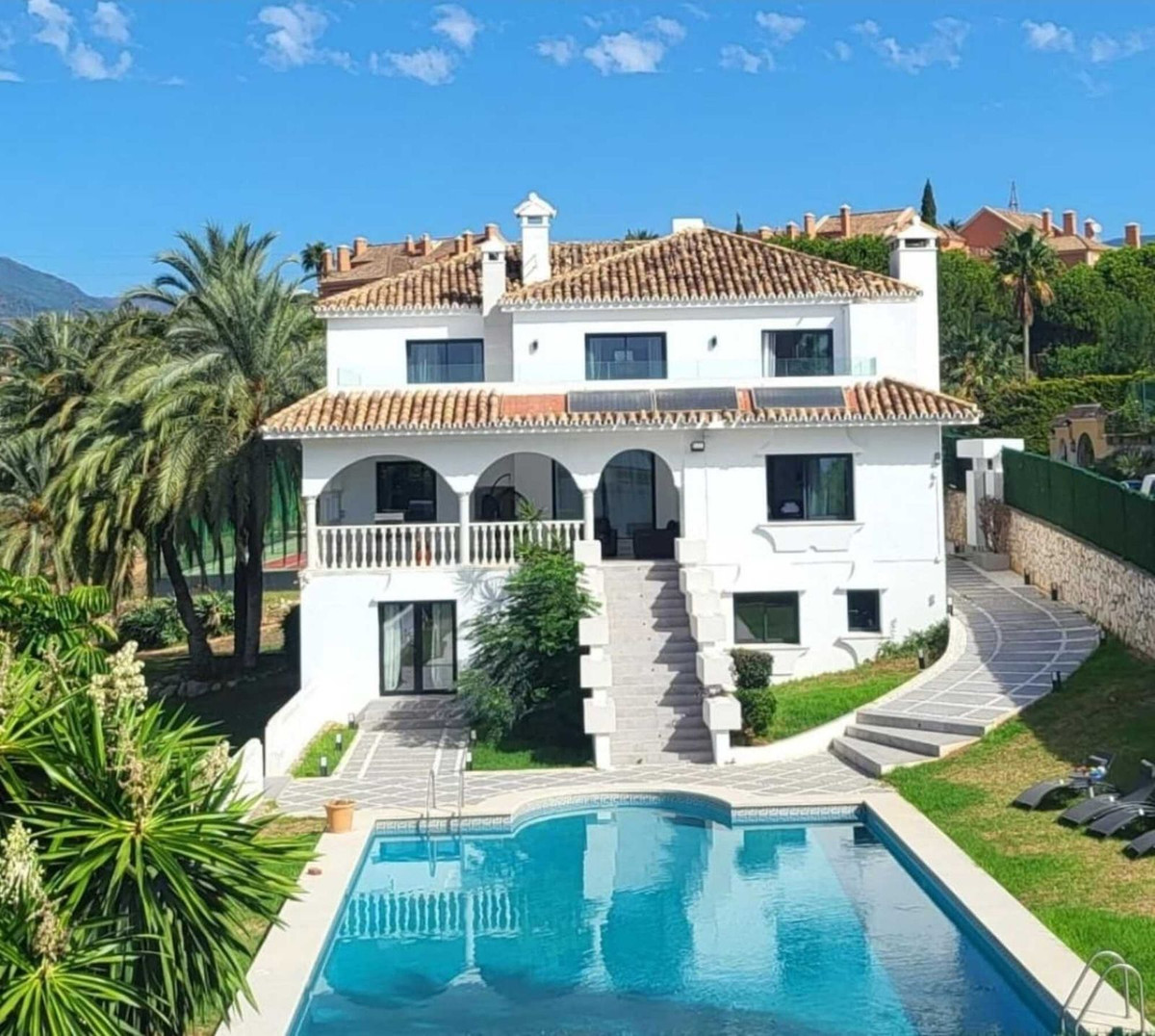 Villa for rent in Nueva Andalucia, Marbella