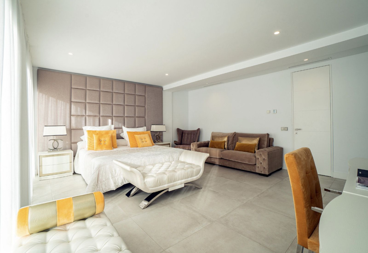 Villa for rent in Nueva Andalucia, Marbella