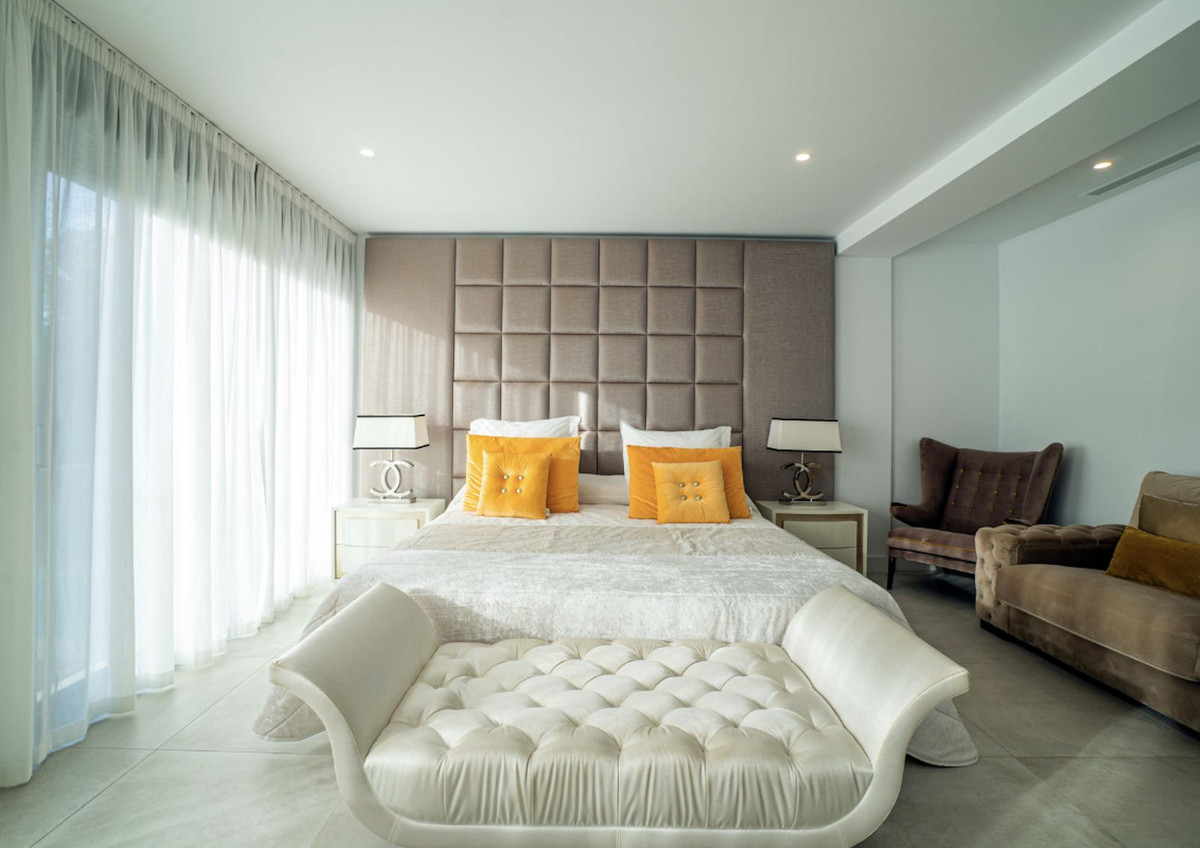 Villa for rent in Nueva Andalucia, Marbella