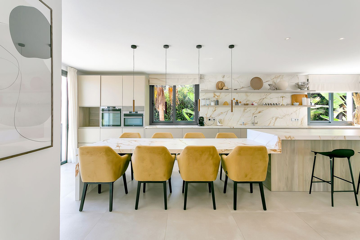 Villa for rent in Cabopino, Marbella East