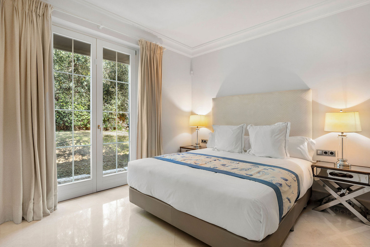 Villa for rent in Marbella Golden Mile