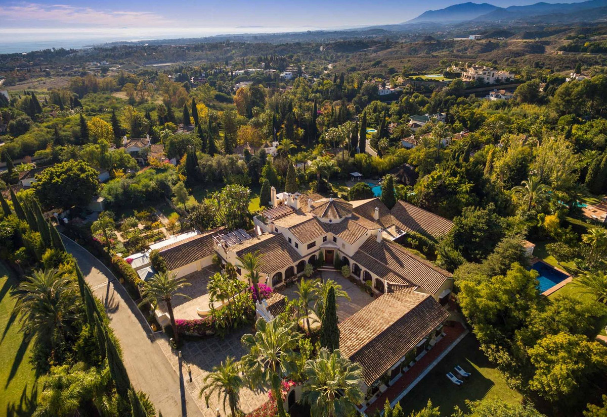 Villa for short term rent in Sierra Blanca, Marbella Golden Mile