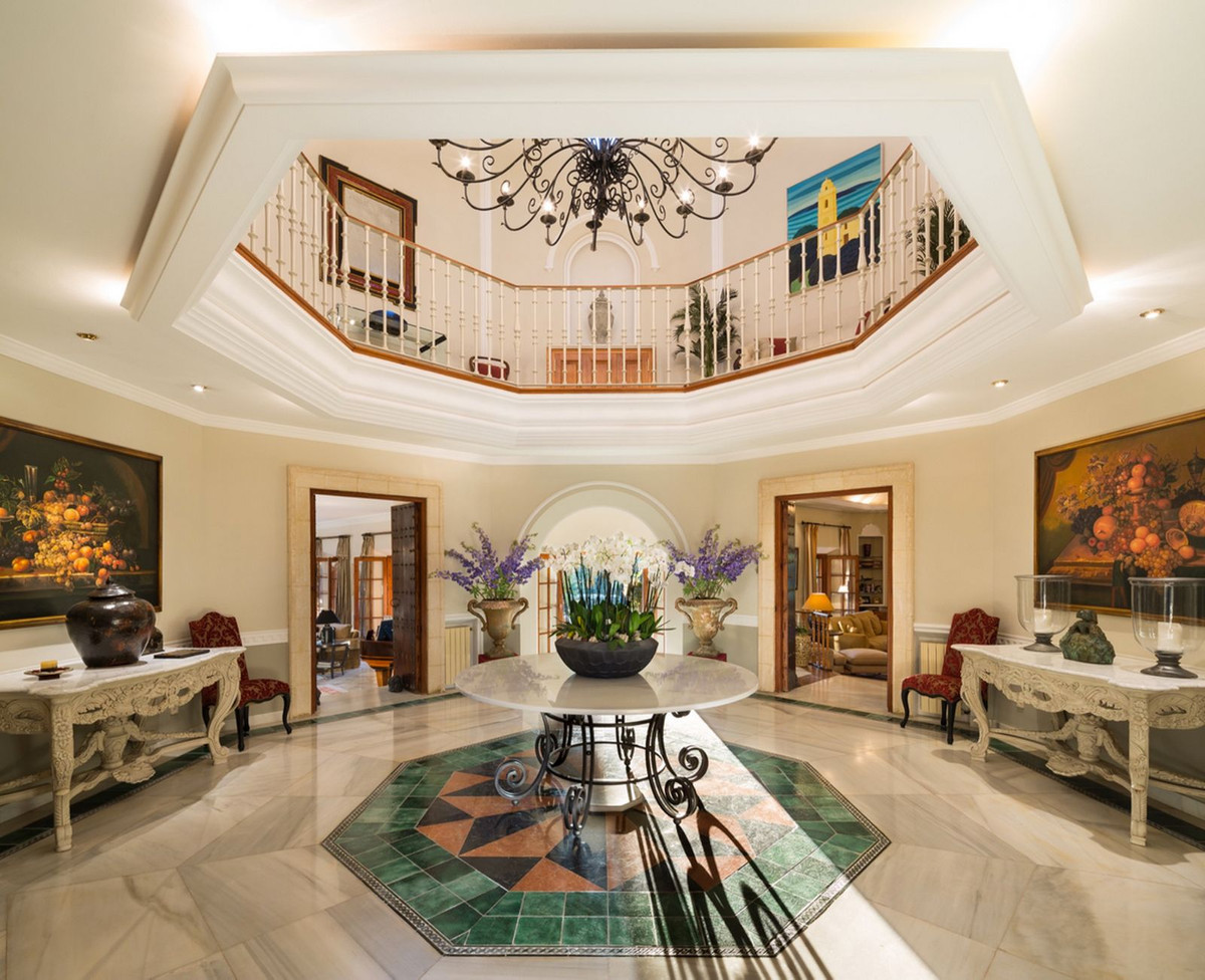 Villa for short term rent in Sierra Blanca, Marbella Golden Mile
