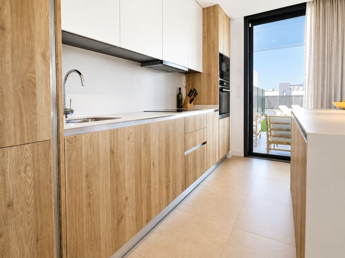Town House for long term rent in Atalaya, Estepona East