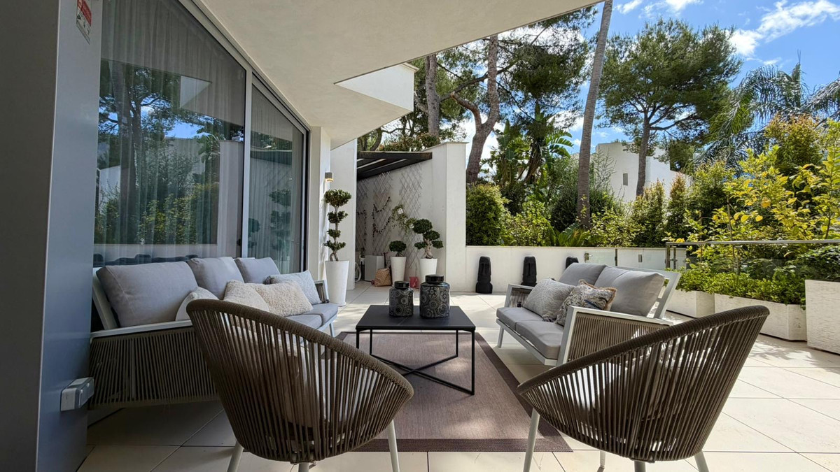 Semi Detached Villa for rent in Marbella Golden Mile